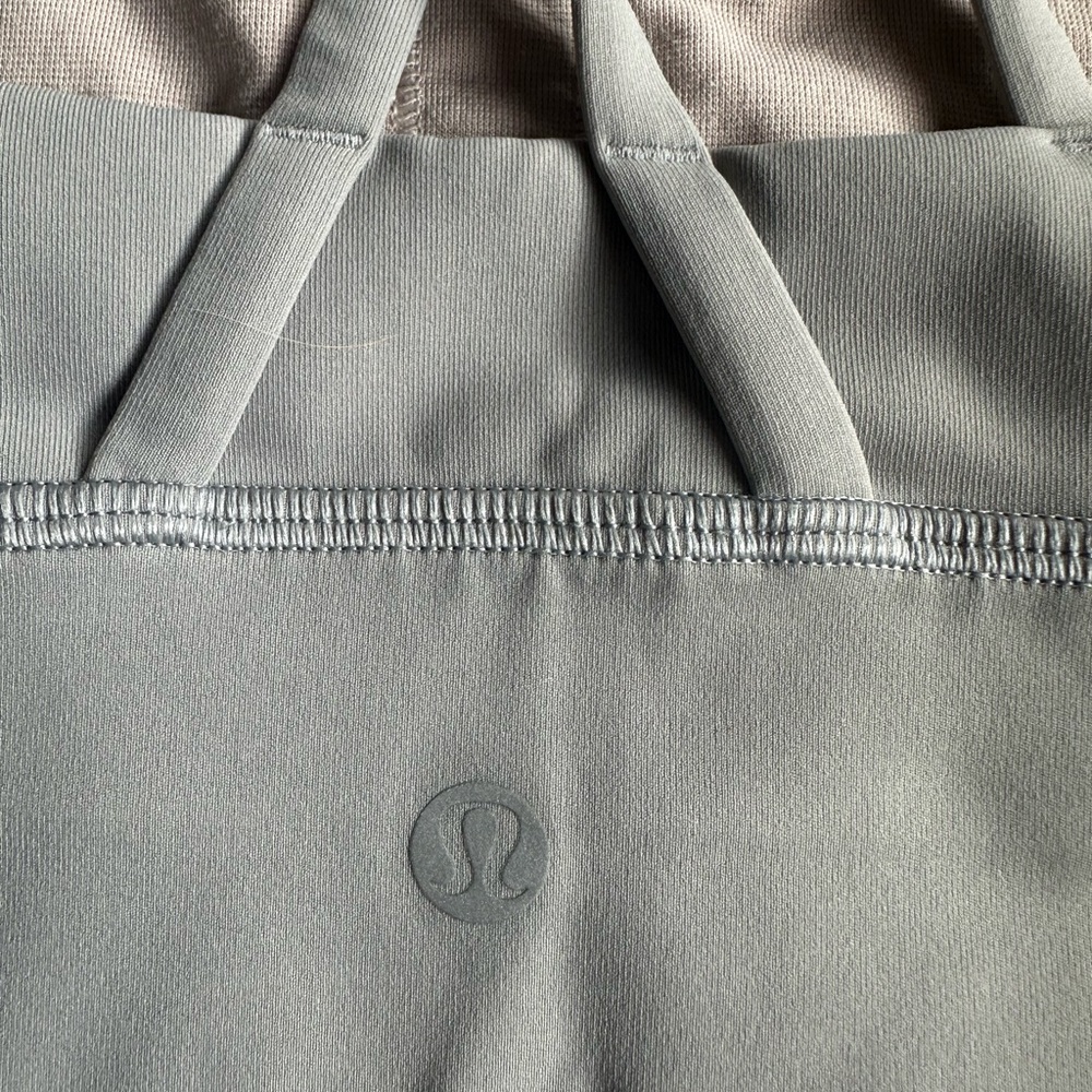 Gray Women's lululemon sports bra-size 2 - Picture 3 of 4